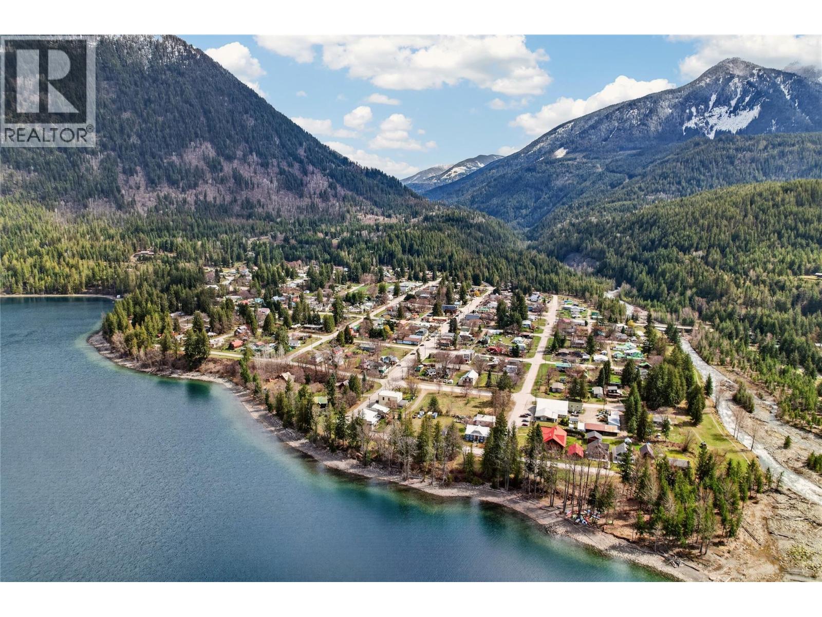 806 BELLEVUE Street - 41