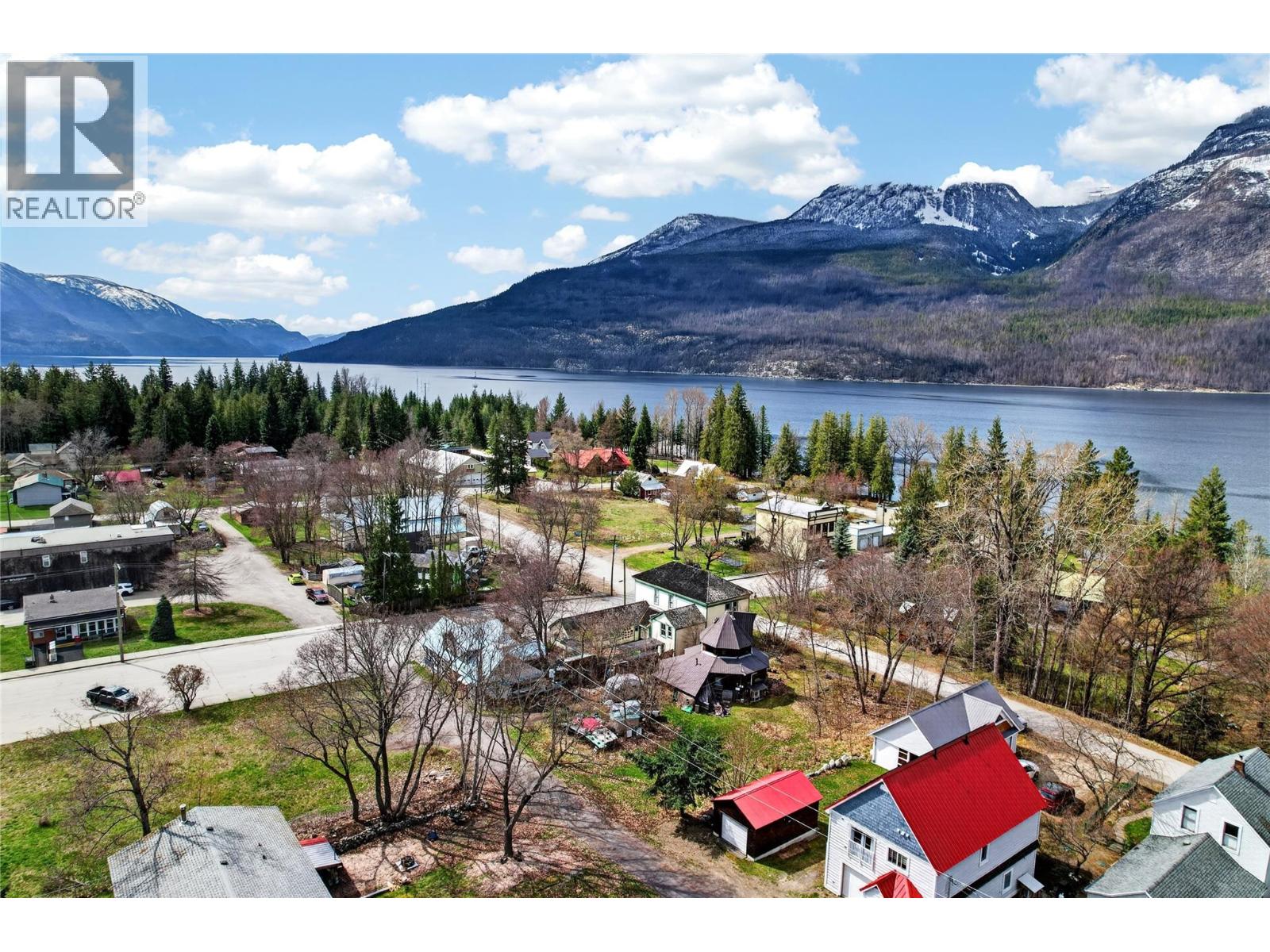 806 BELLEVUE Street - 43