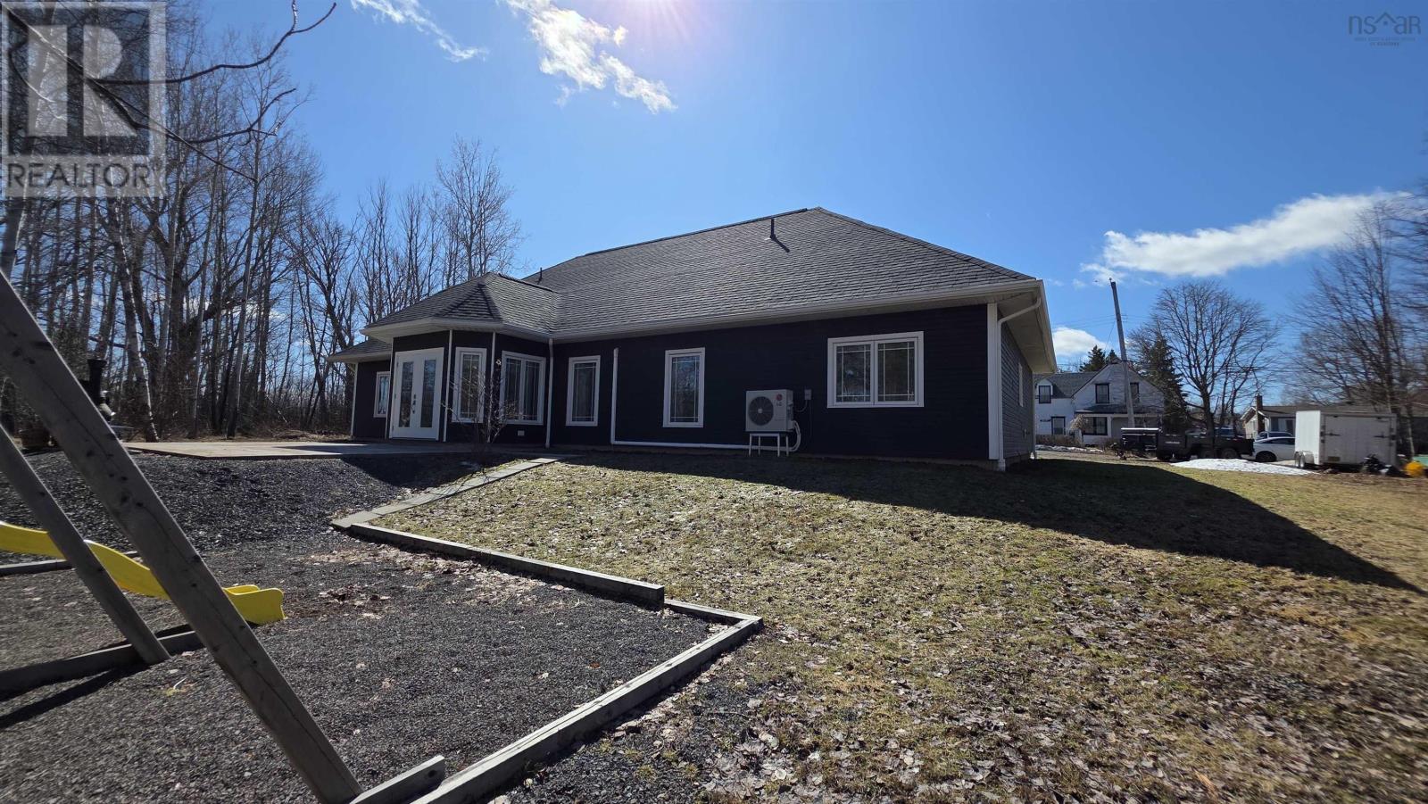 Property 28 of 29 of 1910 West Street