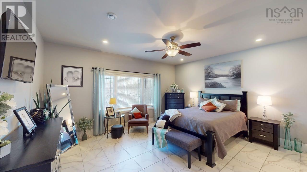 Property 22 of 29 of 1910 West Street