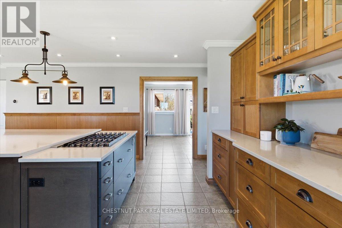 146 MASSASSAUGA ROAD - 11