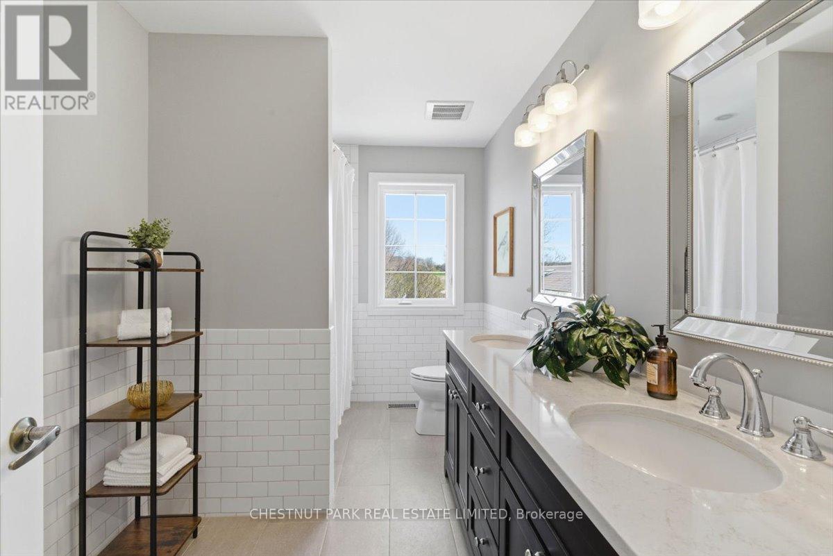 146 MASSASSAUGA ROAD - 31