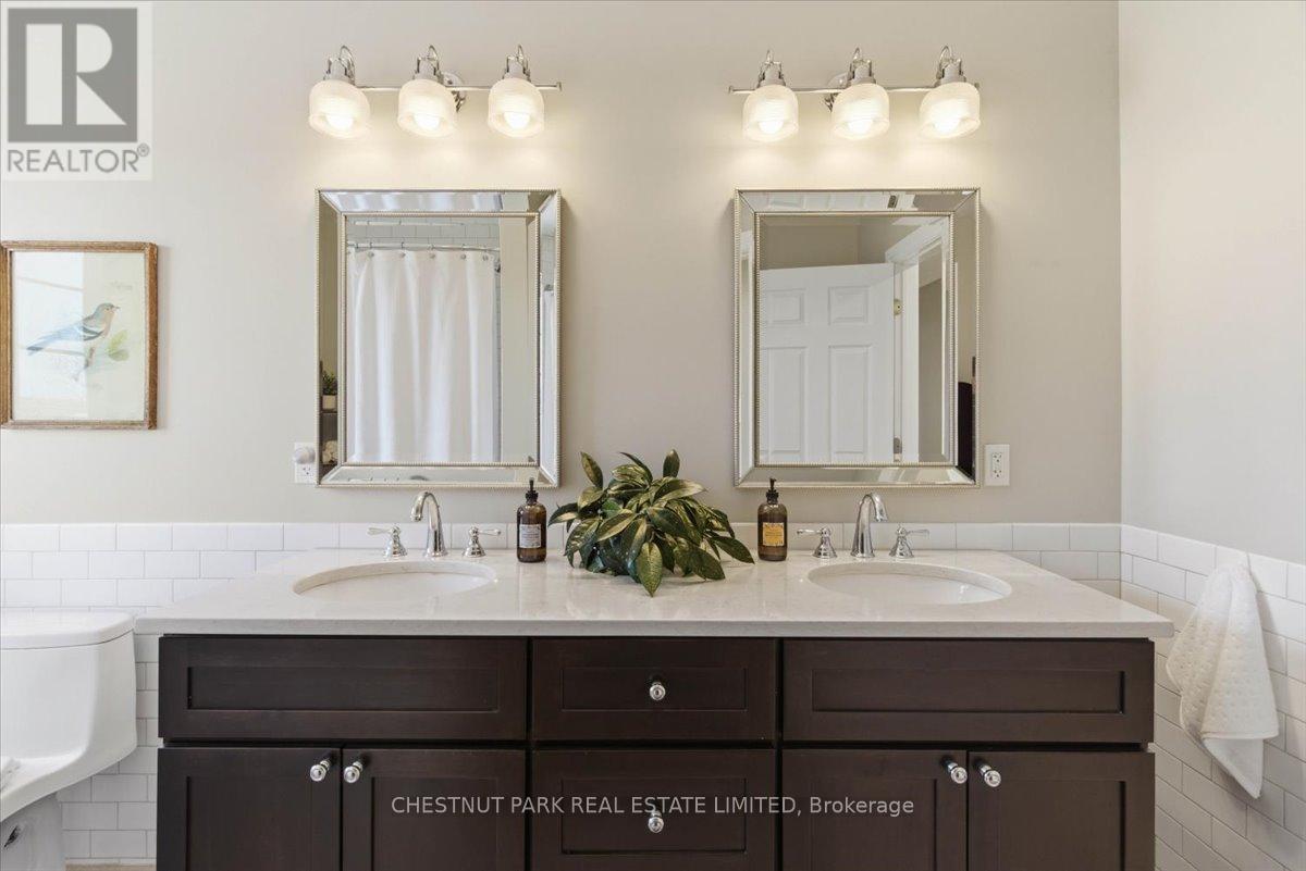 146 MASSASSAUGA ROAD - 32