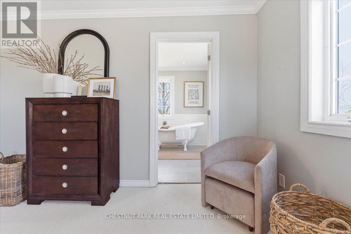 146 MASSASSAUGA ROAD - 37