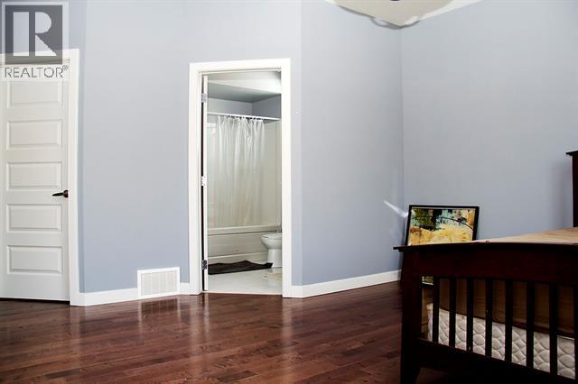 104 13442 LAKELAND DRIVE - 8