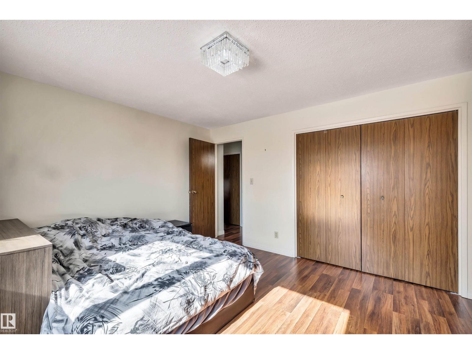 18923 86A AV NW - 21