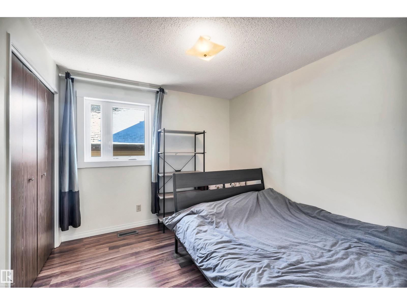 18923 86A AV NW - 24