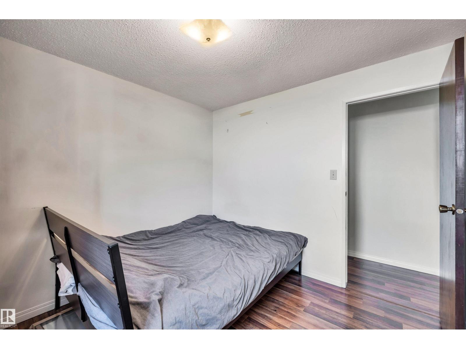18923 86A AV NW - 25