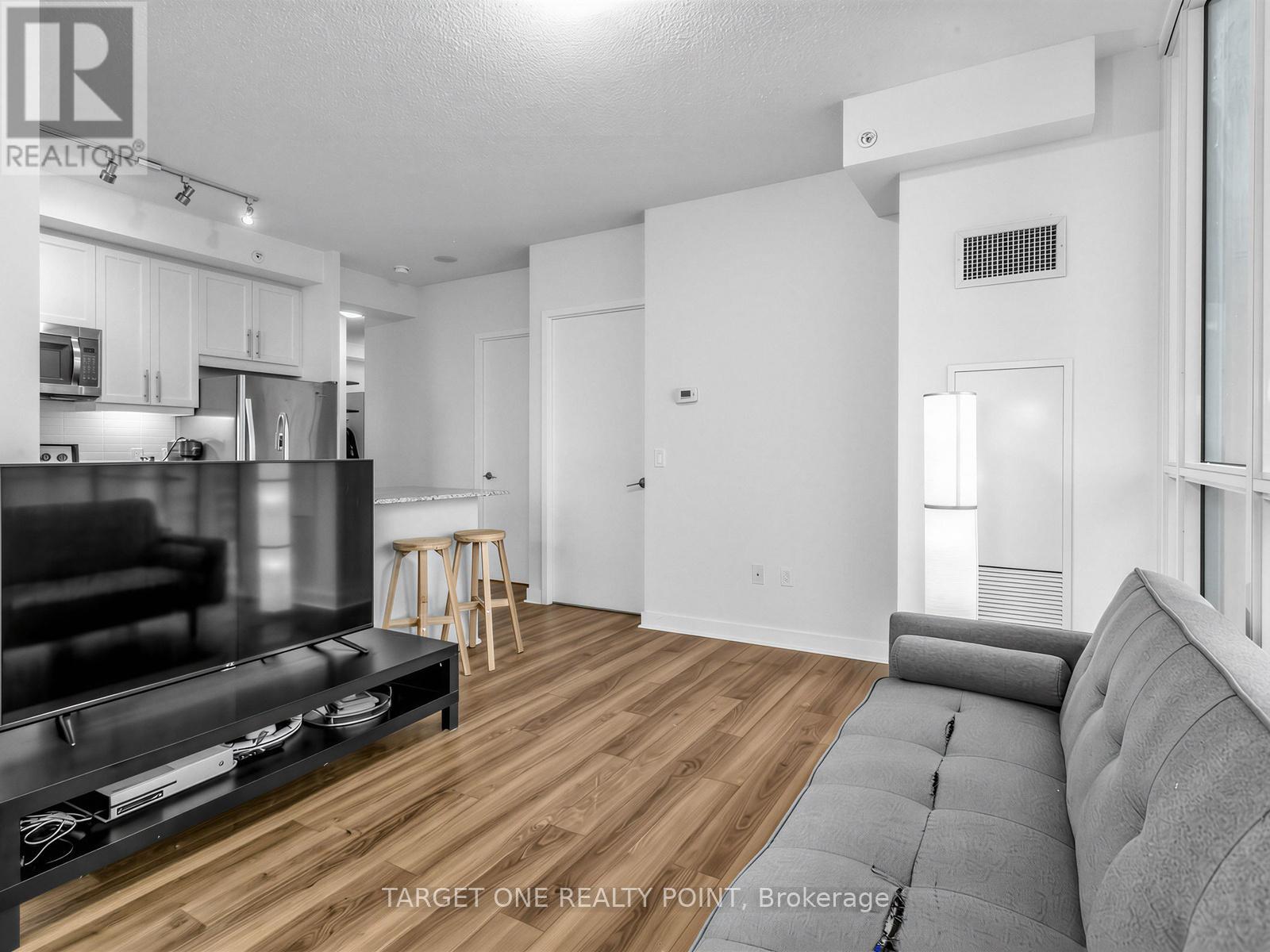 #802 3975 GRAND PARK DRIVE - 19