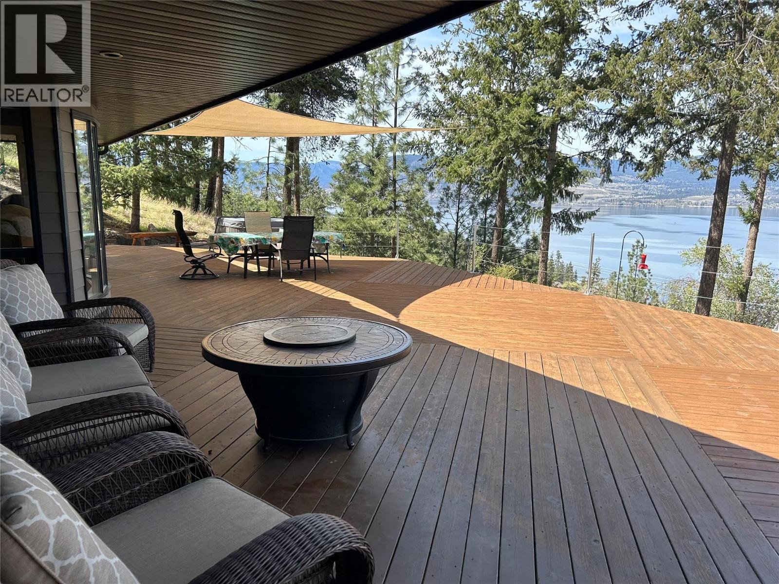  5715 Lakeshore Road, Kelowna