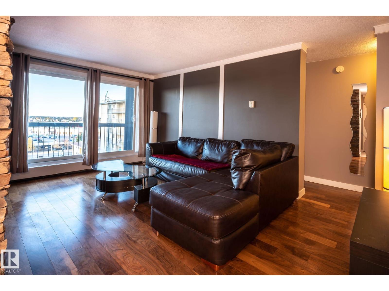 #86 13435 97 ST NW - 3