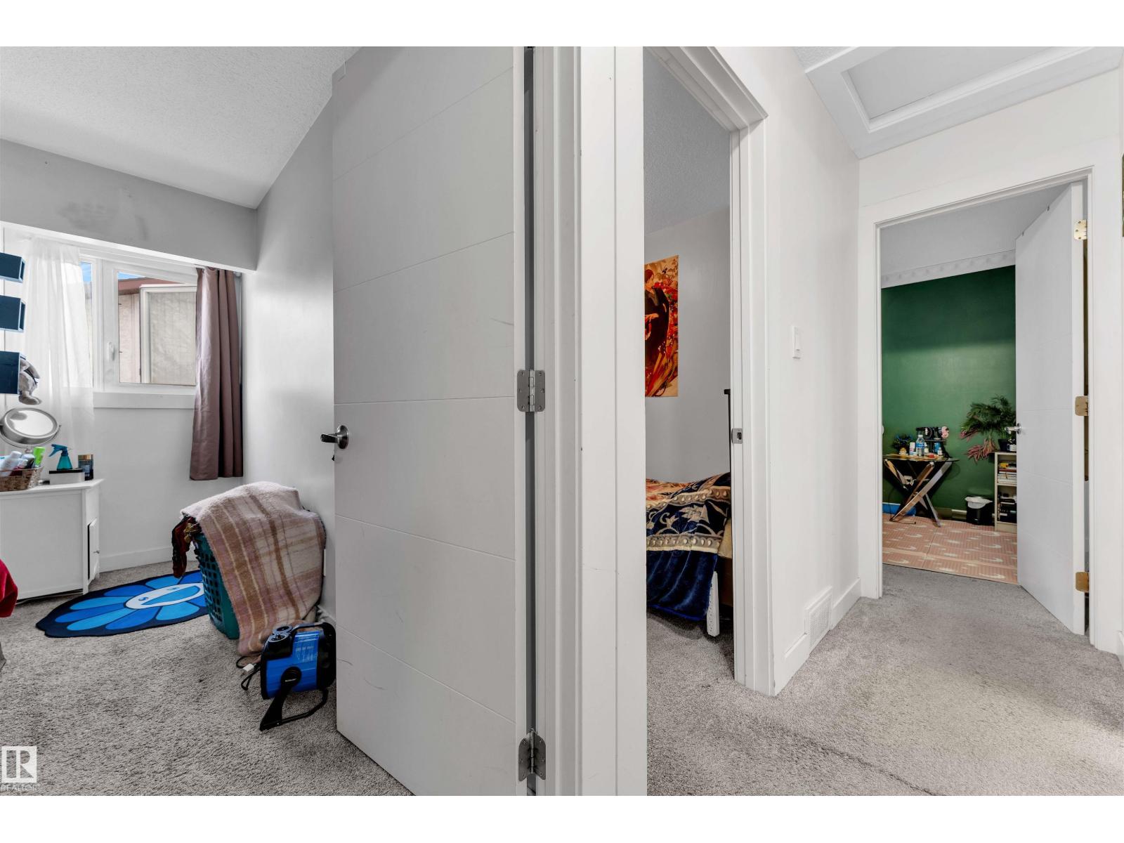 #7 14115 82 ST NW - 11