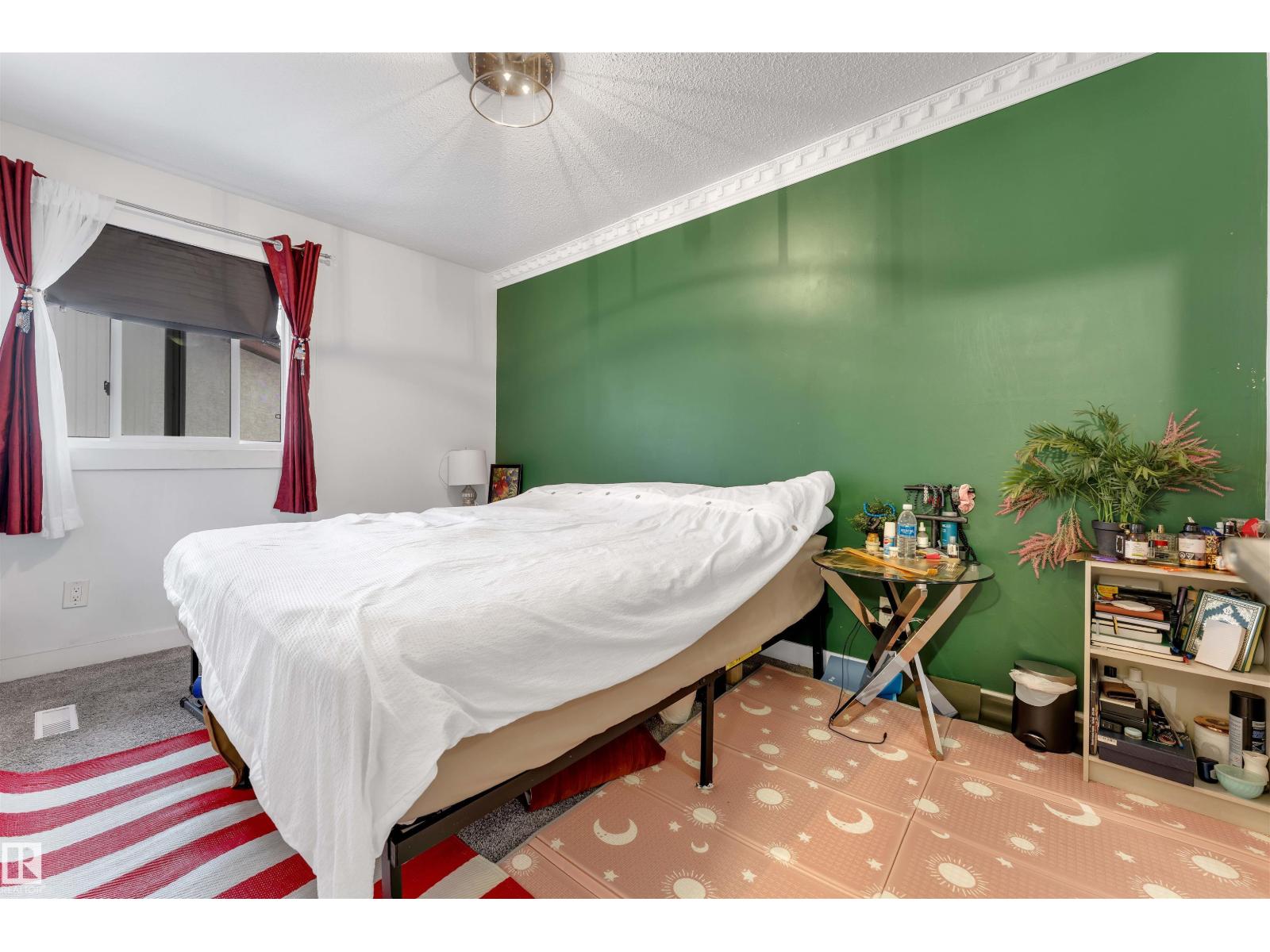 #7 14115 82 ST NW - 17