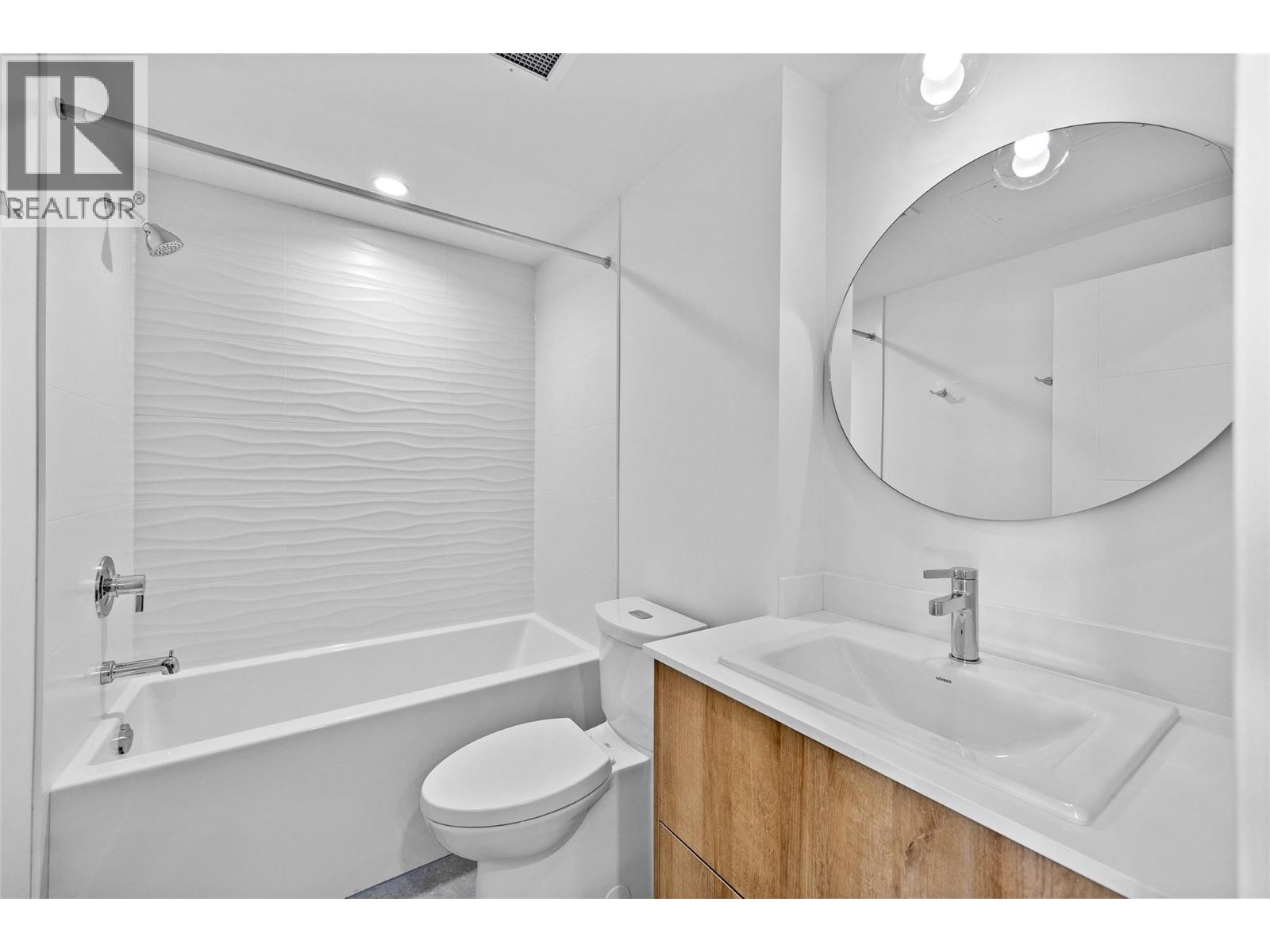 803 3699 Capozzi Road, Kelowna