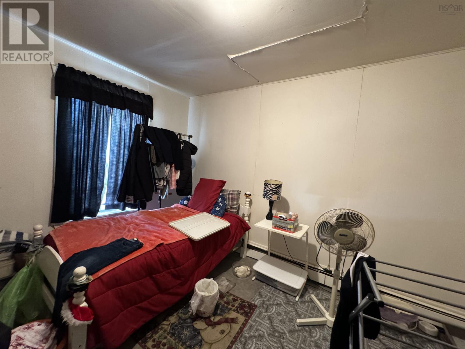 Property 7 of 16 of 123 Caledonia Street