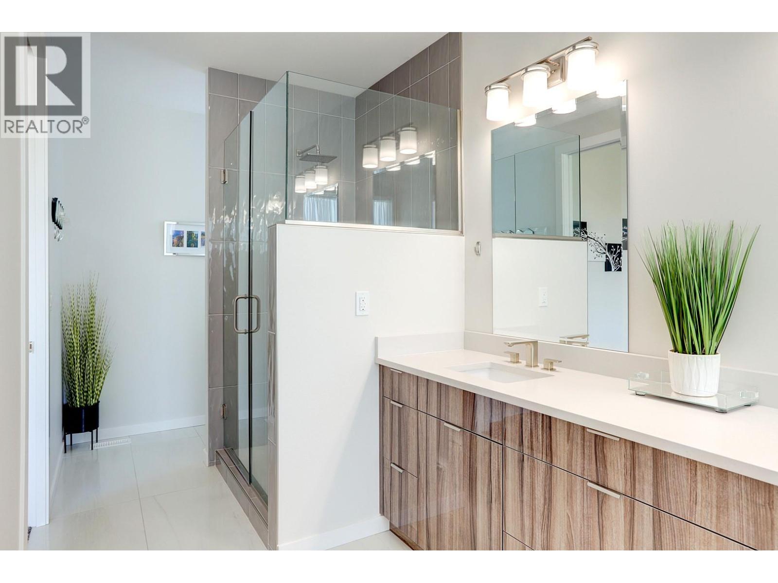 912 Mt. Griffin Road, Vernon