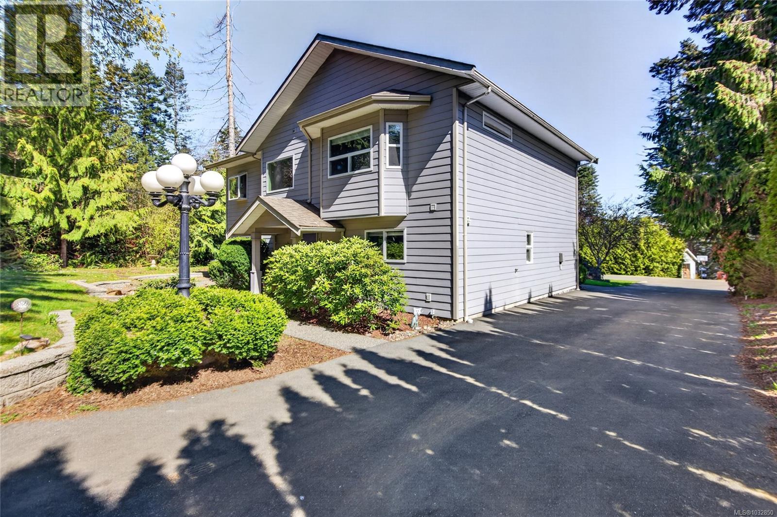 4594 Maple Guard Dr - 72