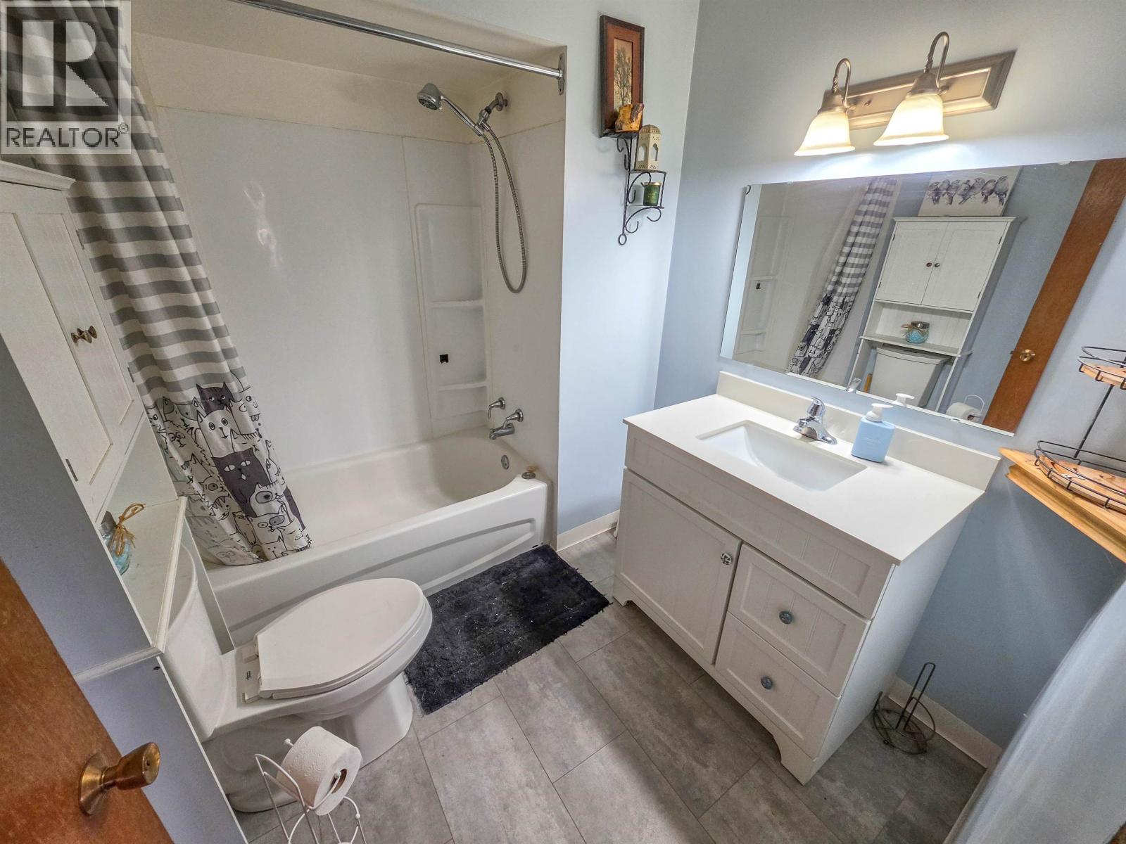 6732 LAGERQUIST ROAD - 4