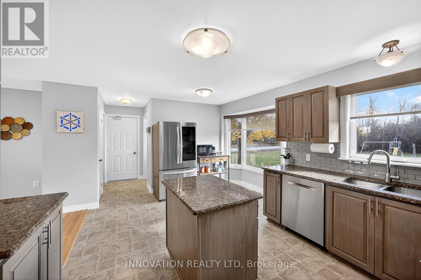 201 GREYSTONE CRESCENT - 12