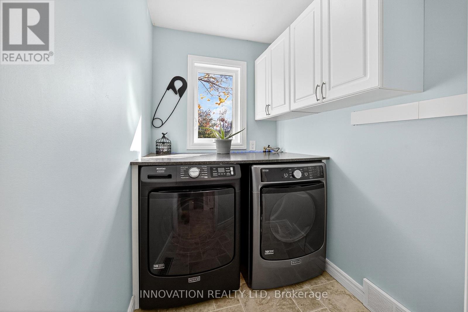 201 GREYSTONE CRESCENT - 22