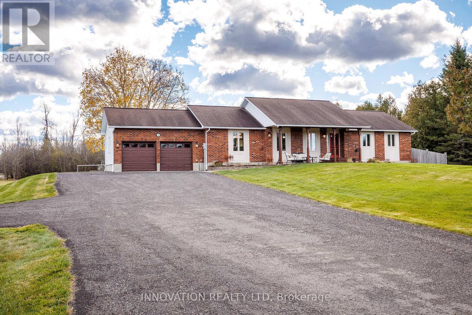 201 GREYSTONE CRESCENT - 2