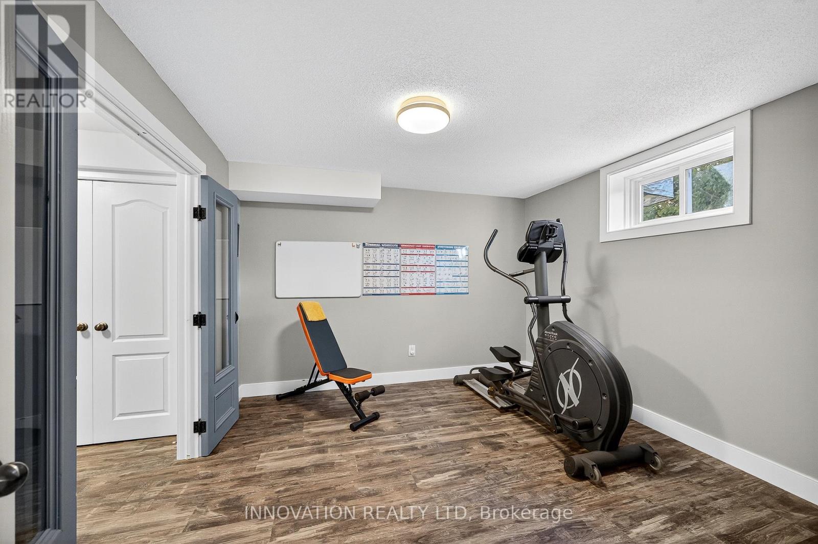 201 GREYSTONE CRESCENT - 28