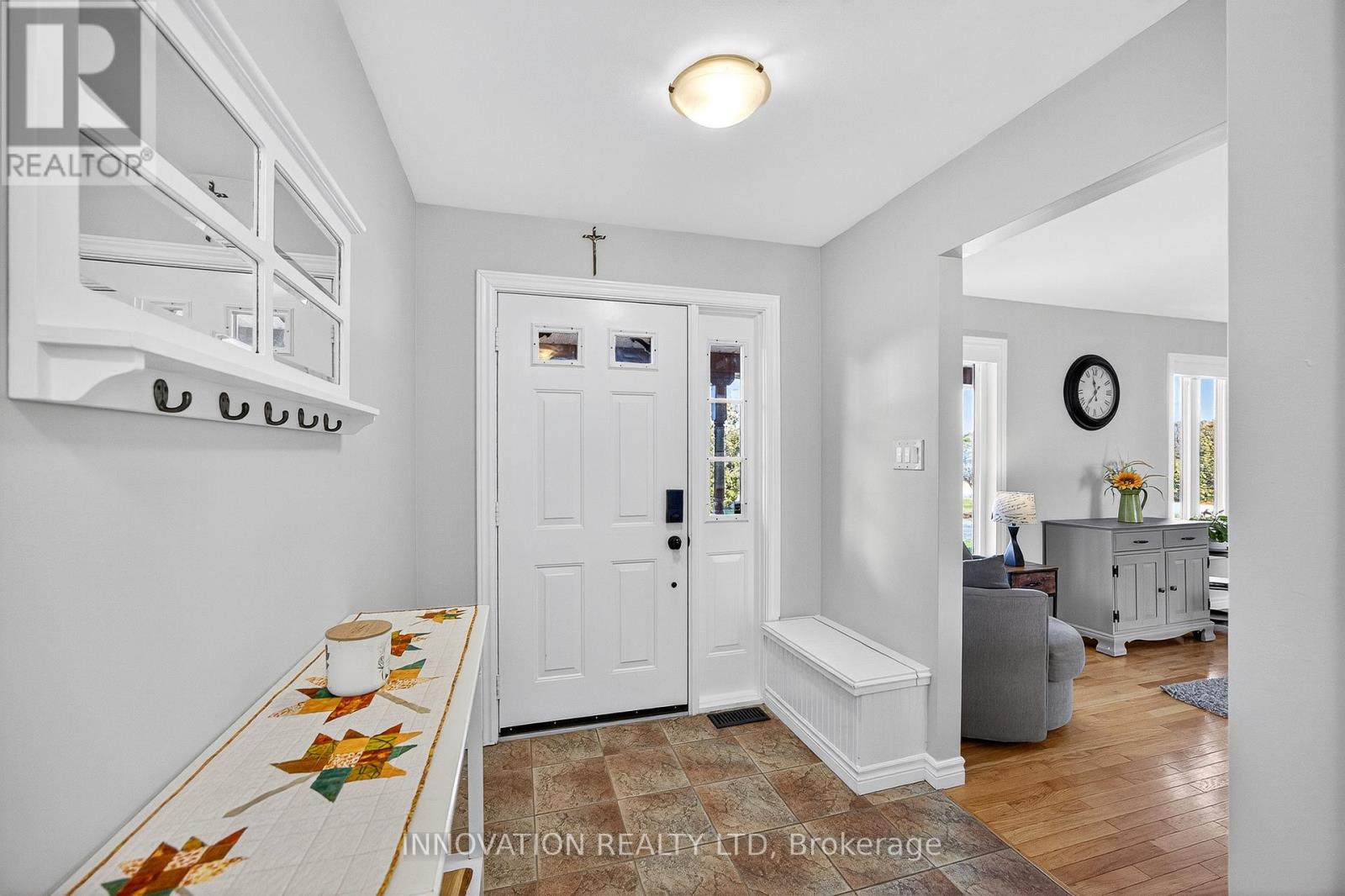 201 GREYSTONE CRESCENT - photo 4