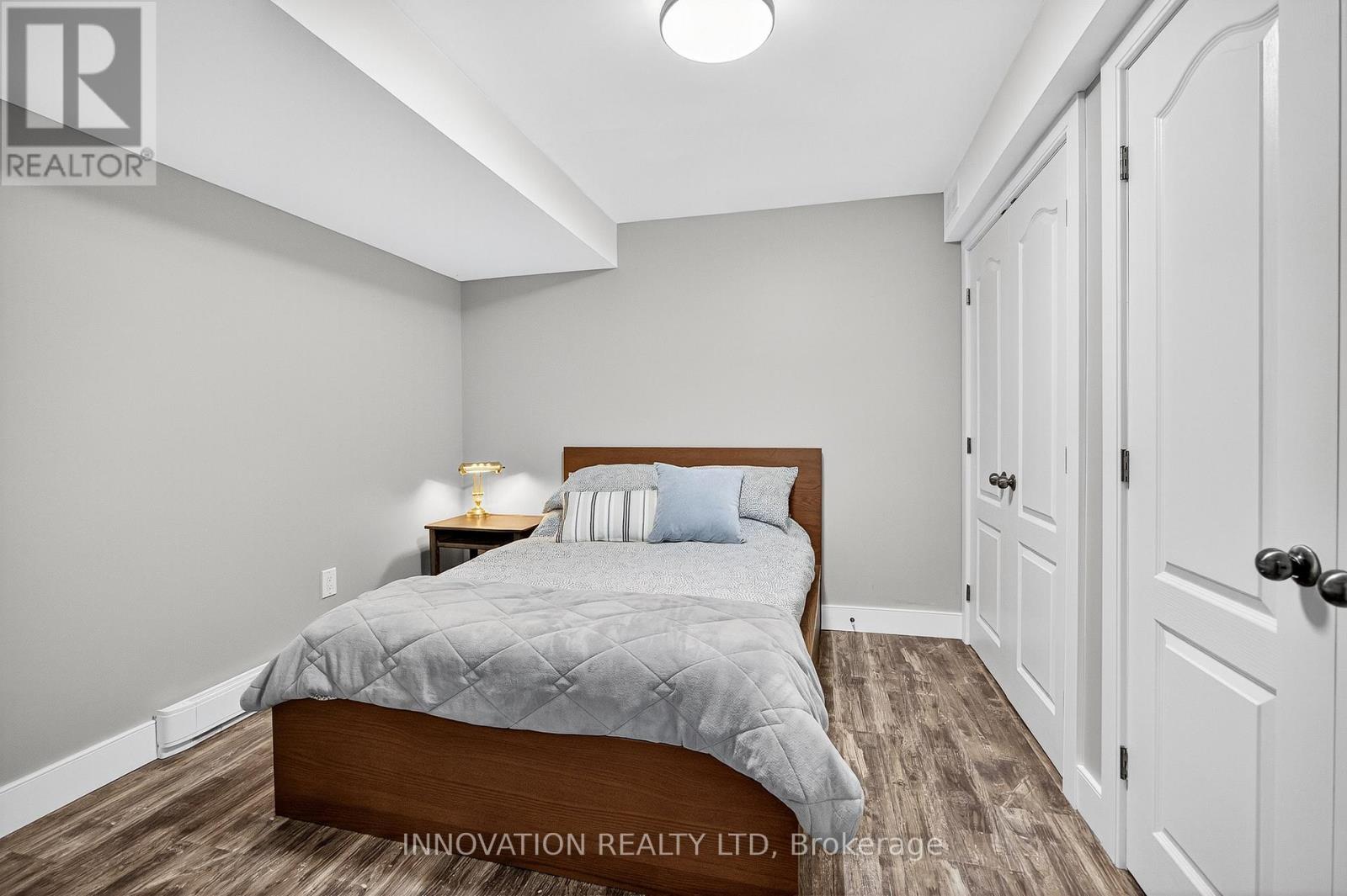 201 GREYSTONE CRESCENT — photo 30