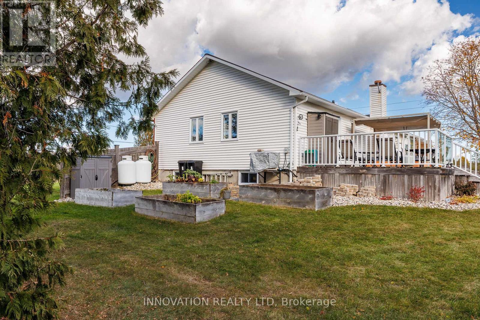 201 GREYSTONE CRESCENT — photo 38