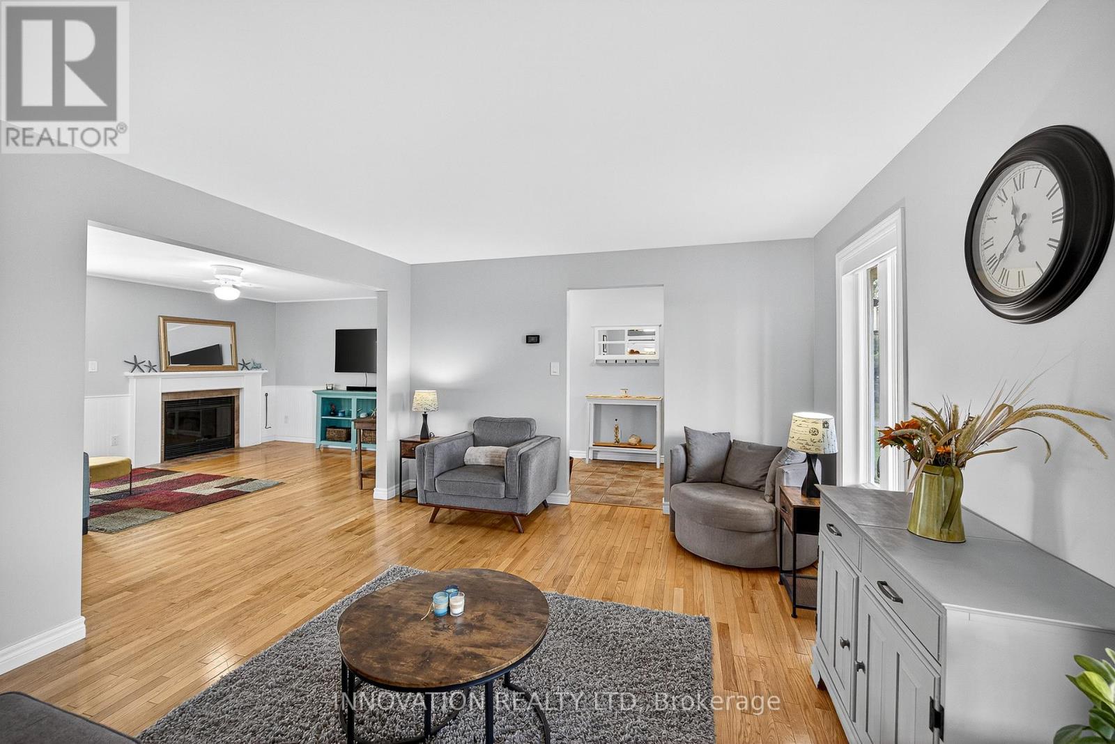 201 GREYSTONE CRESCENT — photo 7