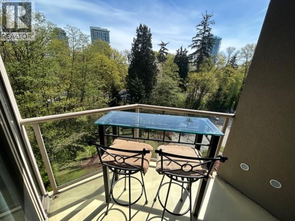 810 1327 E KEITH ROAD, North Vancouver