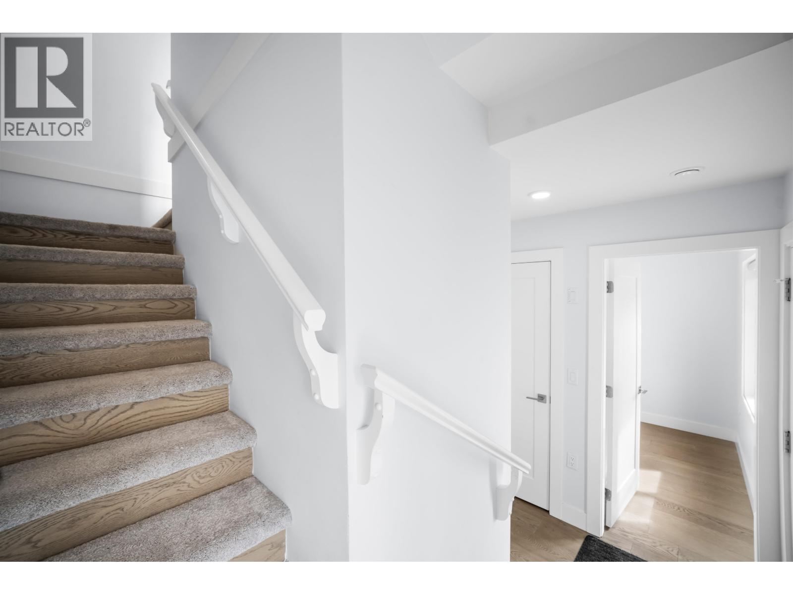 #7-5377 8A Avenue, Delta