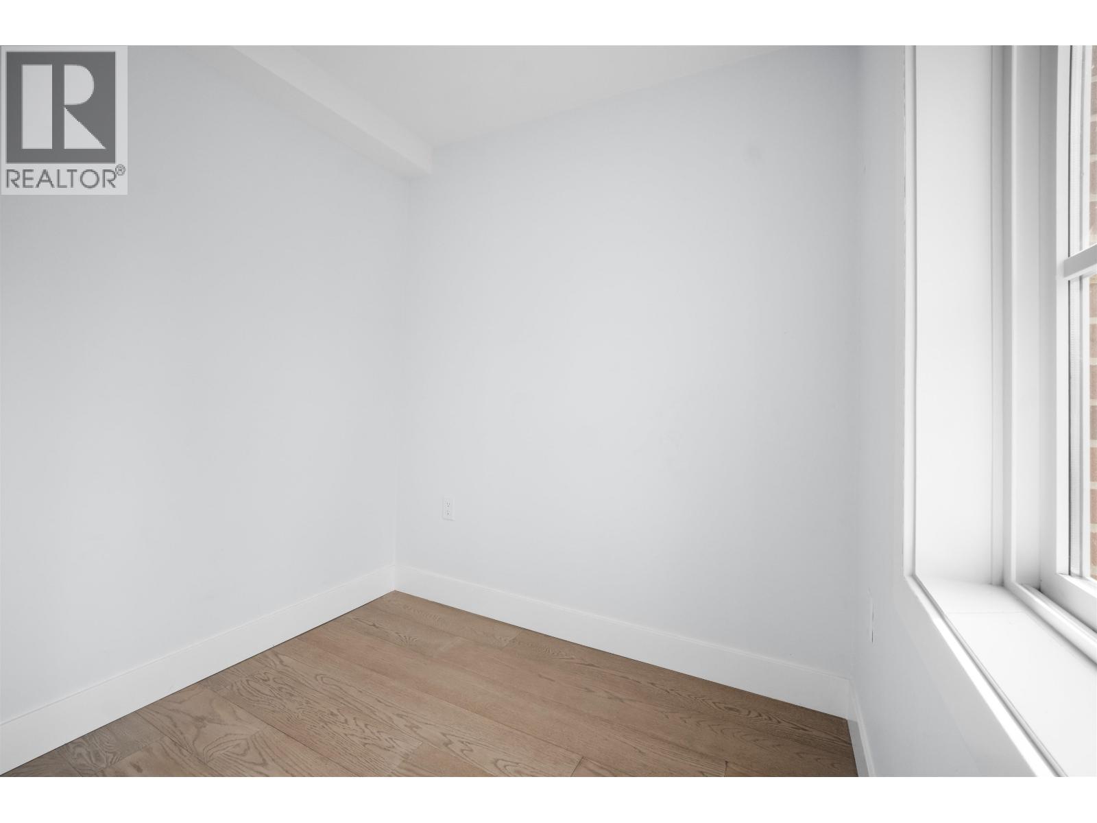 #7-5377 8A Avenue, Delta