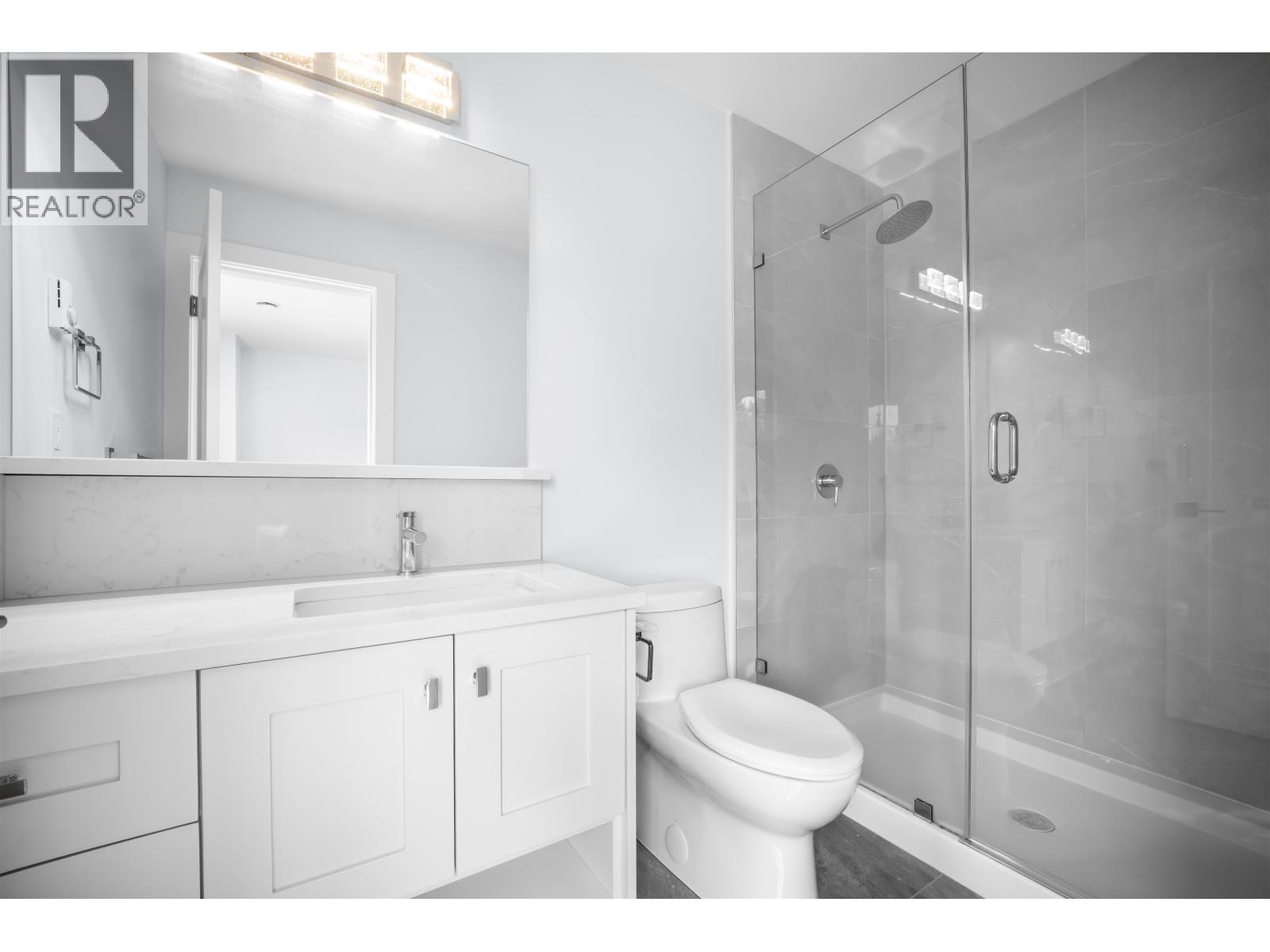 #7-5377 8A Avenue, Delta