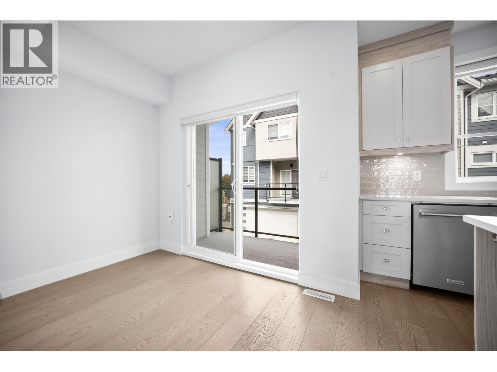 #7-5377 8A Avenue, Delta