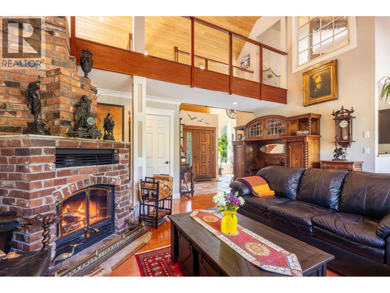 10040 WESCAN ROAD, Halfmoon Bay