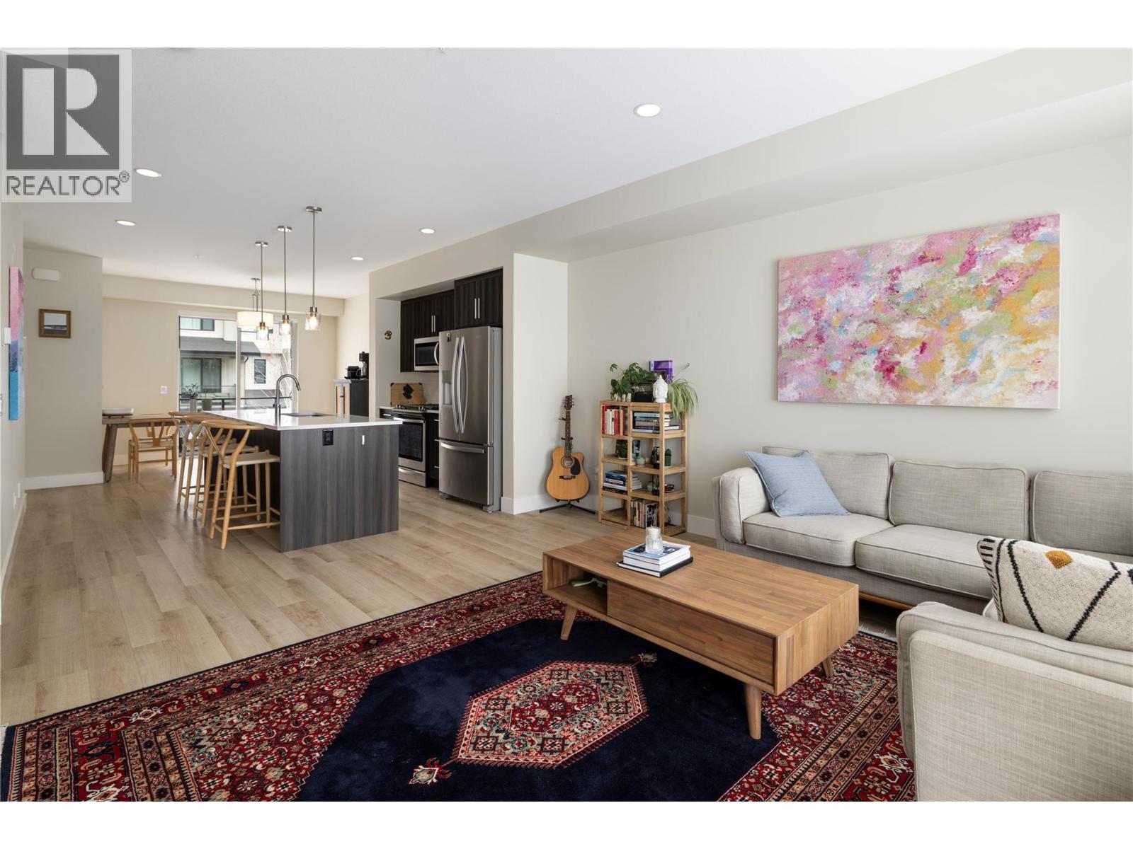 8 12798 Lake Hill Drive, Lake Country