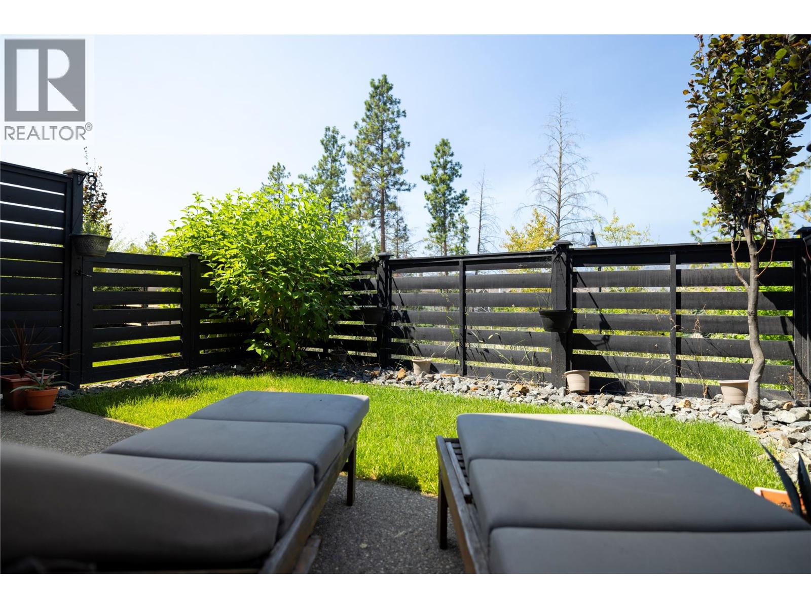 8 12798 Lake Hill Drive, Lake Country