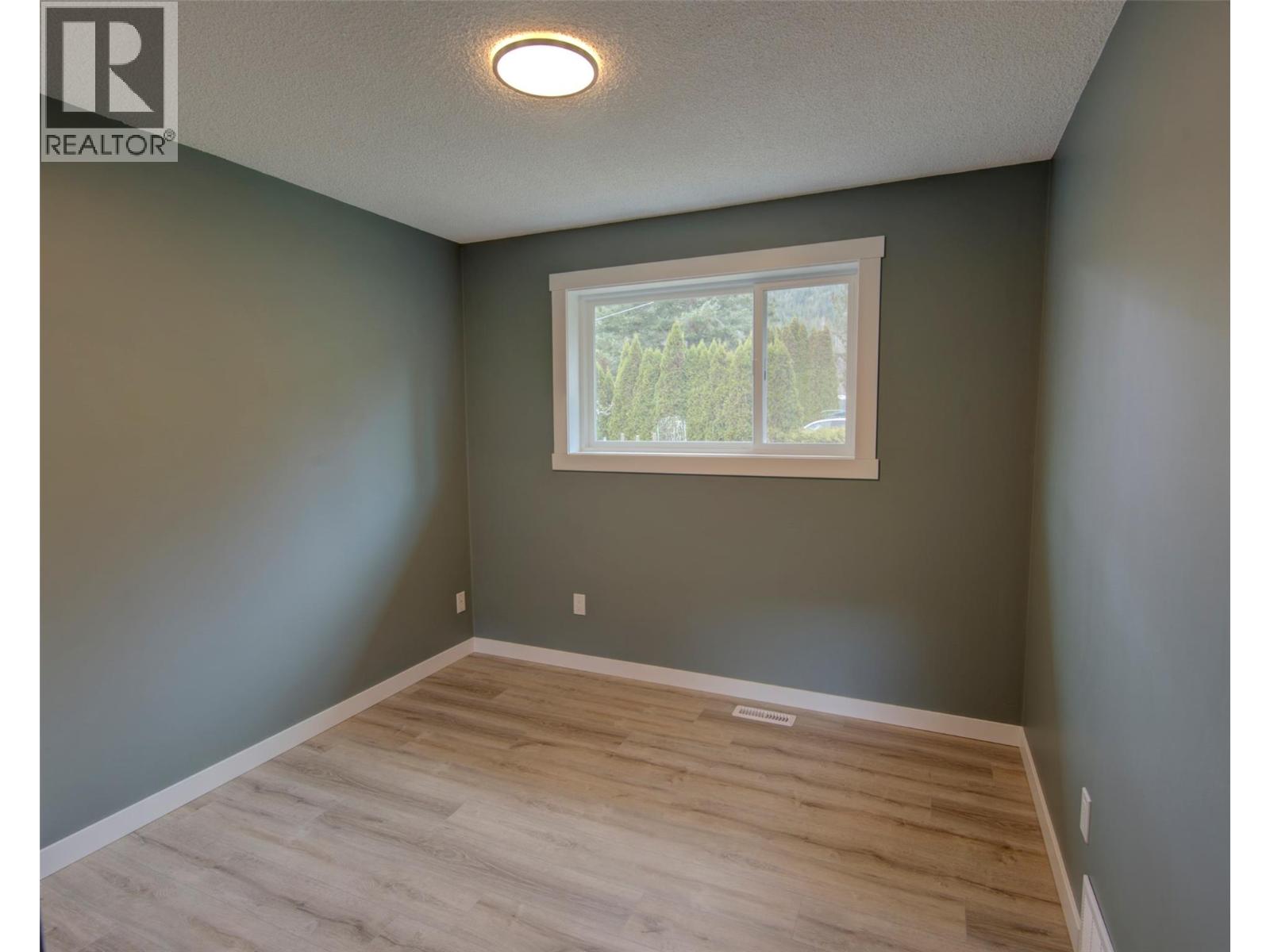 2755 Balsam Lane - 20