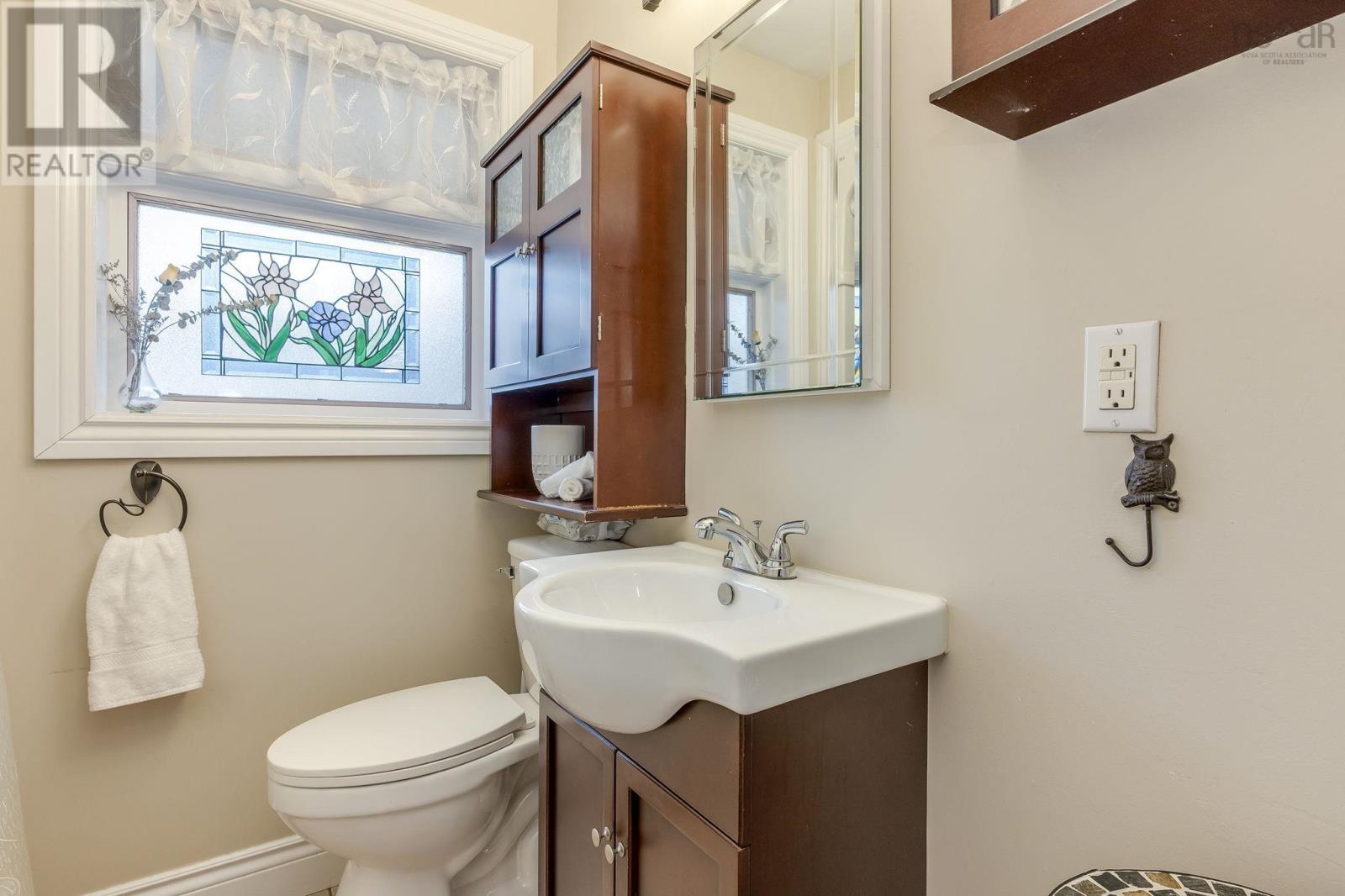 Property 21 of 45 of 21 Lawnsdale Drive