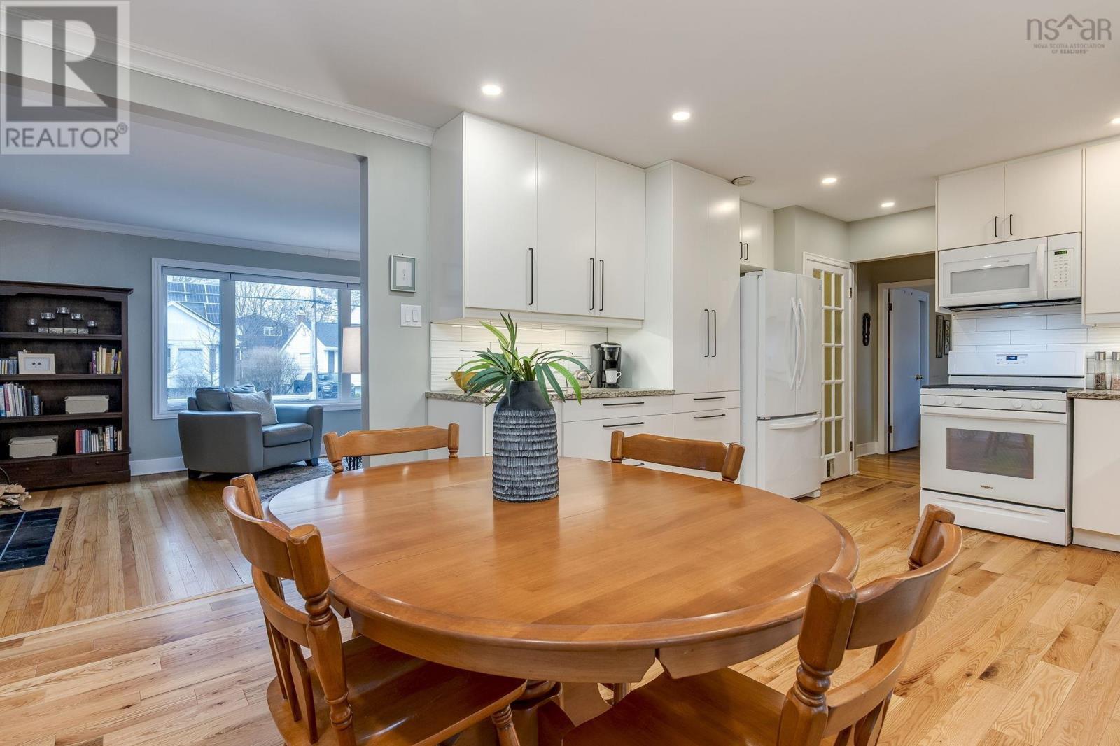 Property 7 of 45 of 21 Lawnsdale Drive