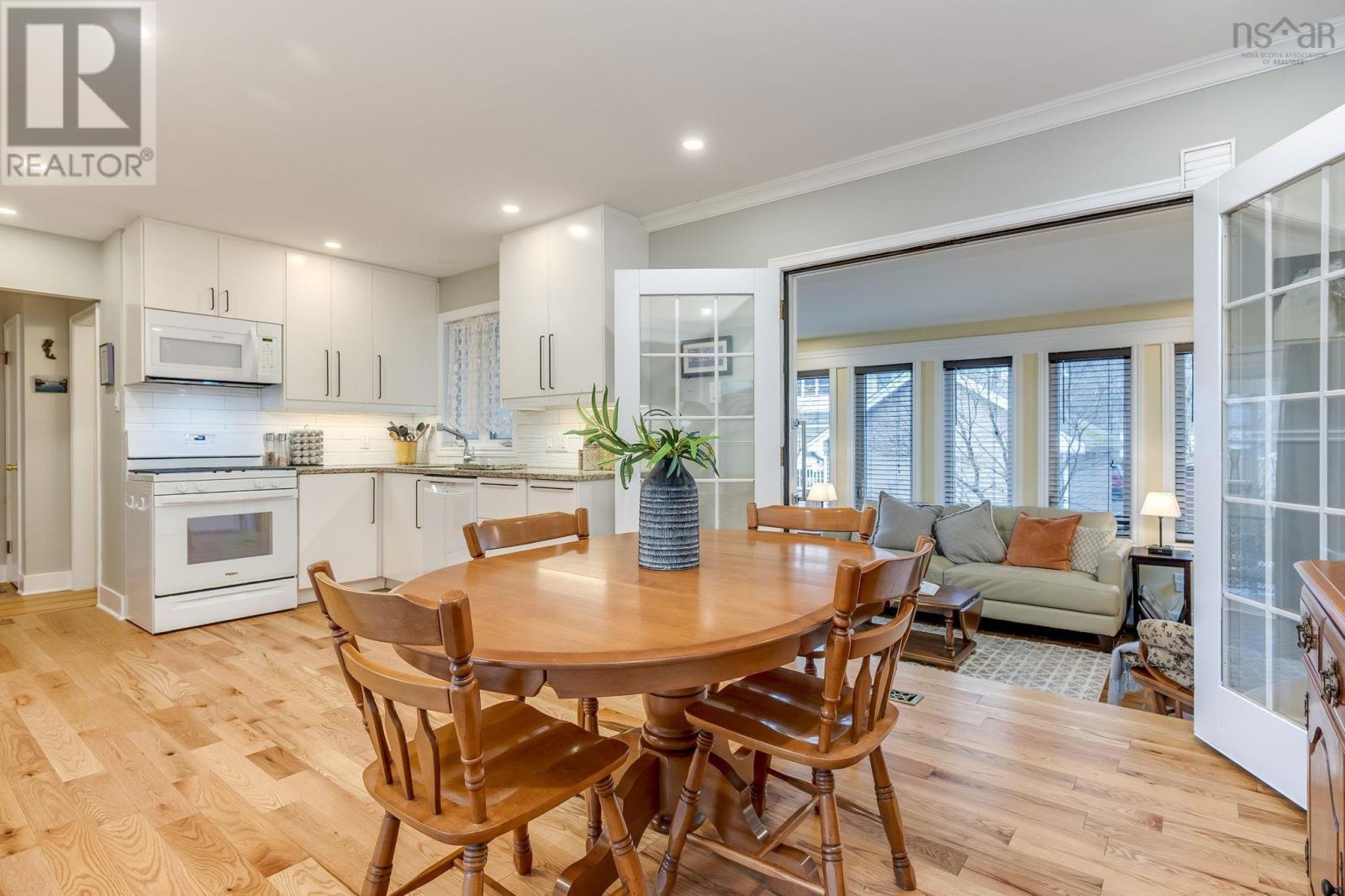 Property 8 of 45 of 21 Lawnsdale Drive