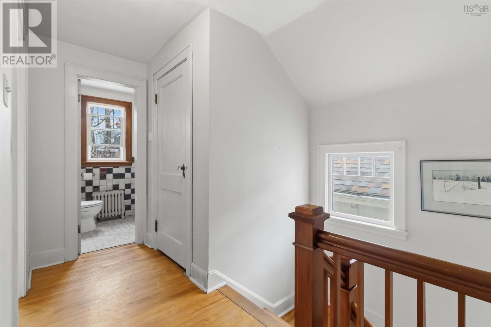 Property 33 of 49 of 1662 Walnut Street