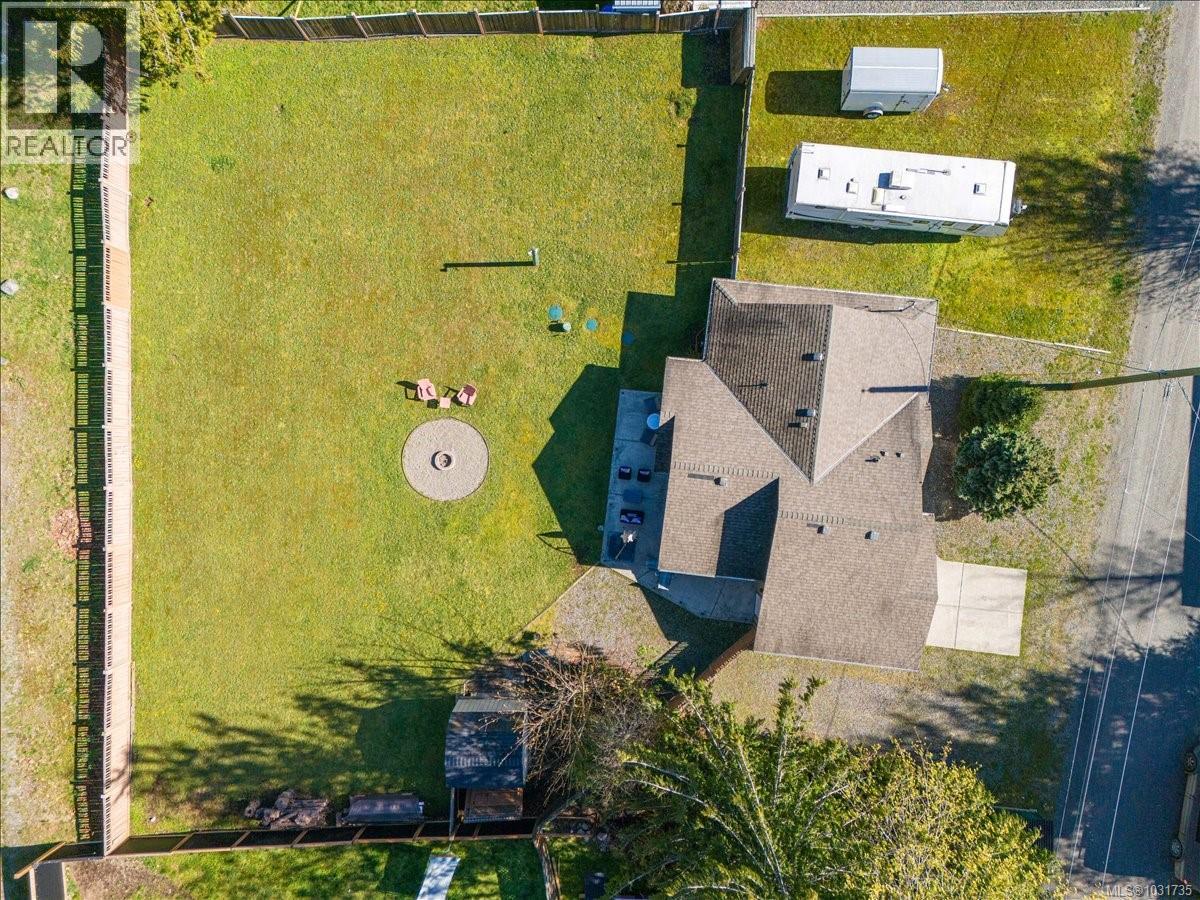 1765 Cameron Cres - 25