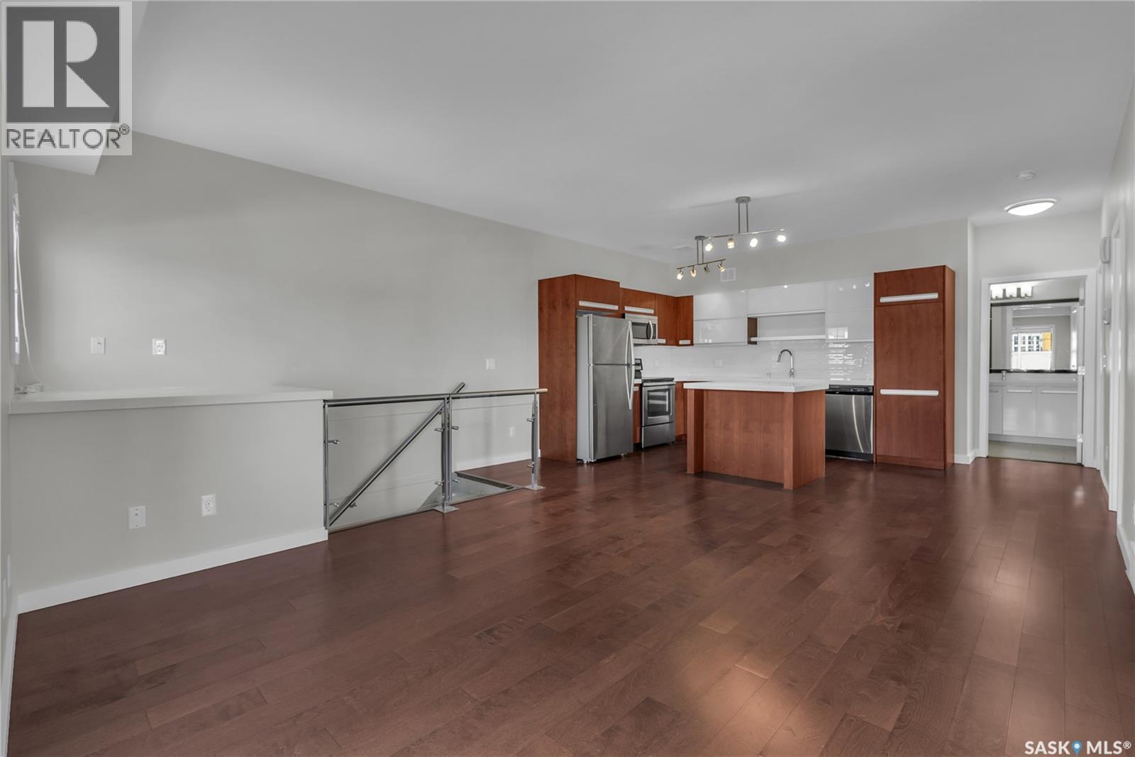 #304 2315 McClocklin ROAD - 14