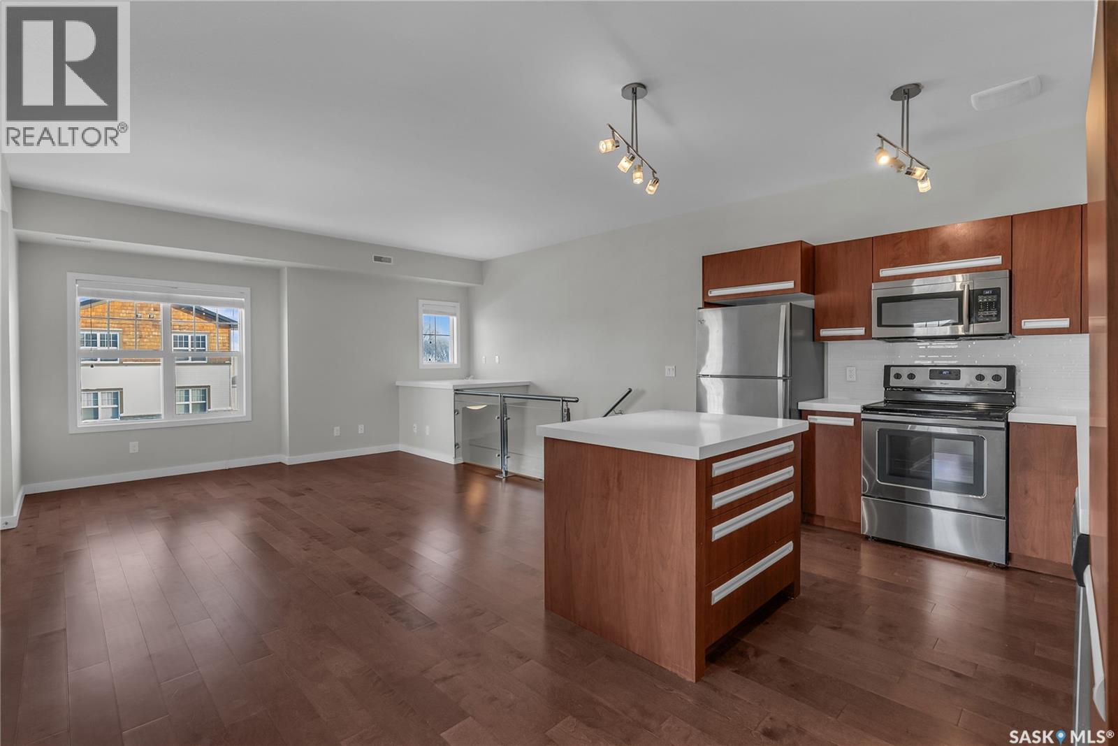 #304 2315 McClocklin ROAD - 8