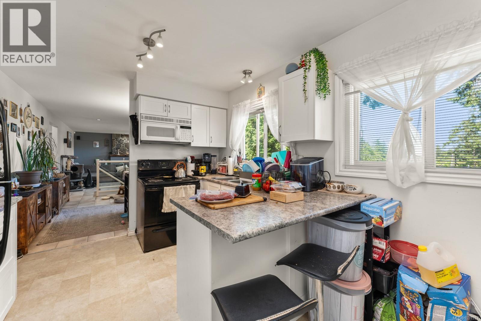 405 Tamarack Rd - 8