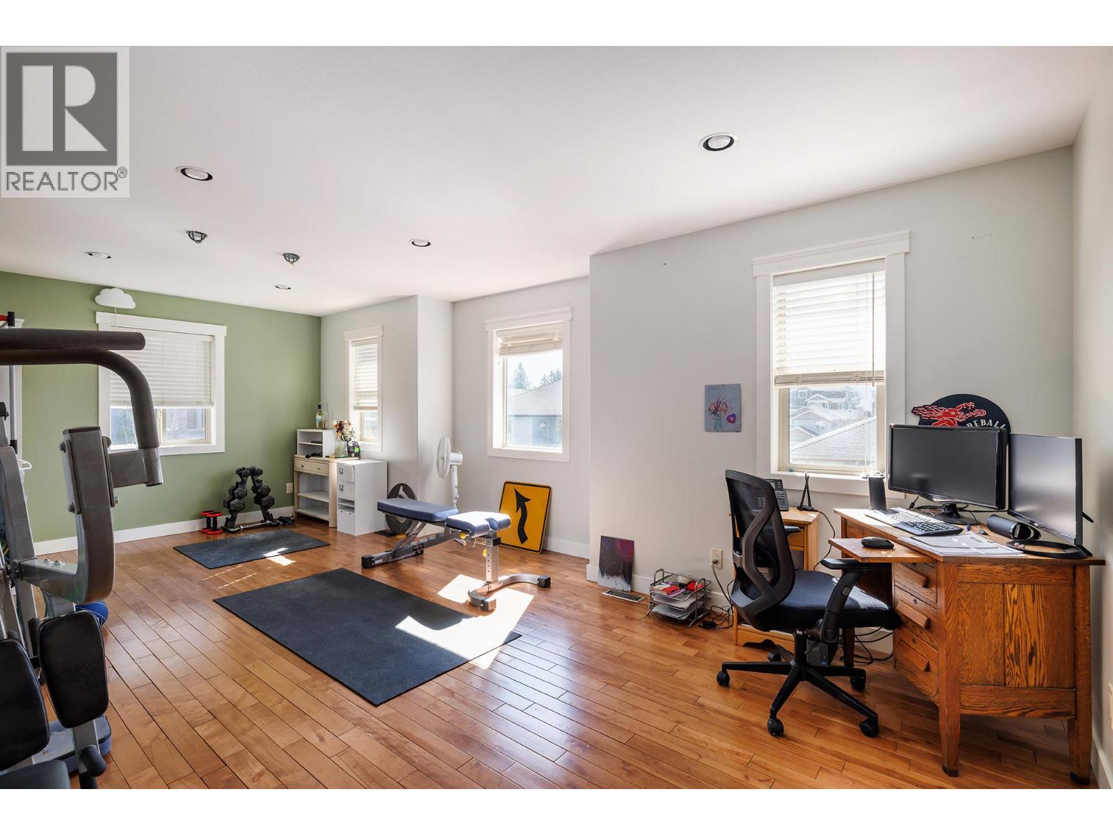  2054 Sunview Drive, West Kelowna