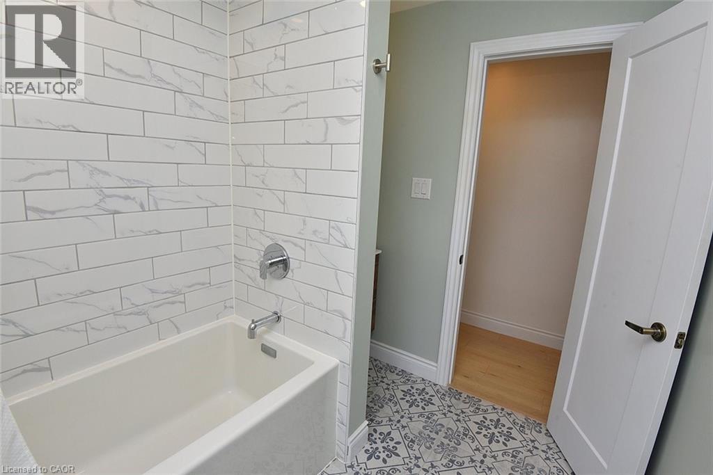 192 HOMEWOOD Avenue, Hamilton, Ontario, L8P2M5 — Photo 28