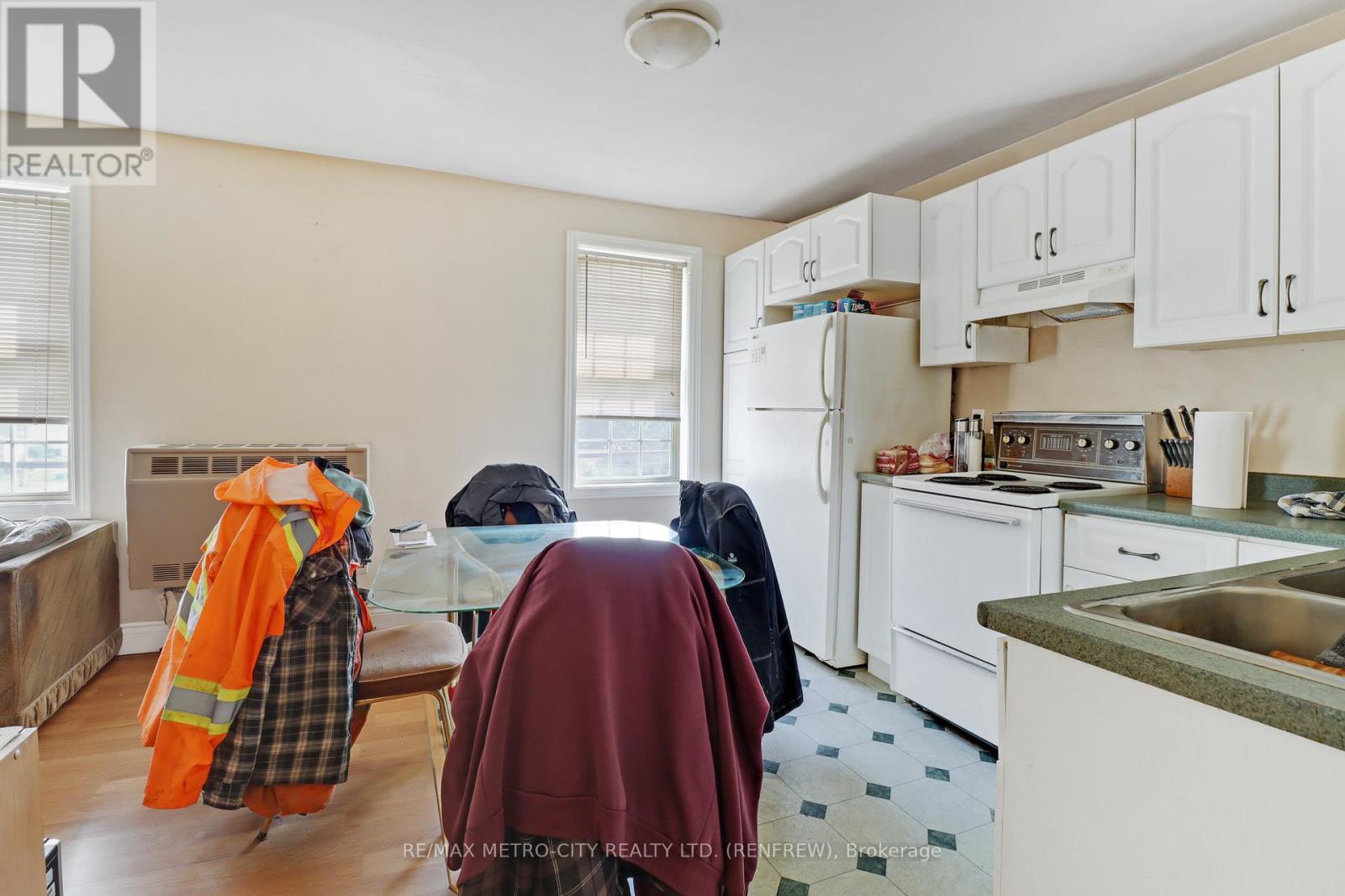 362-370 BALDWIN STREET — photo 24